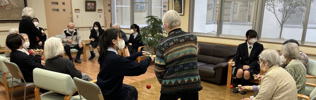 けん玉特訓日記 in高齢者施設