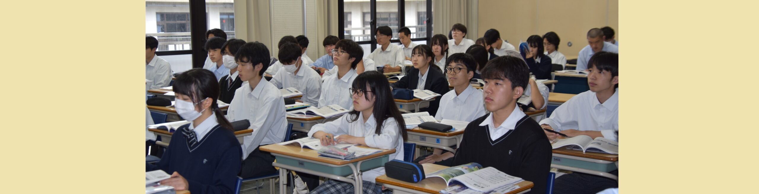 2025年度「大学・短大ガイダンス」を実施しました